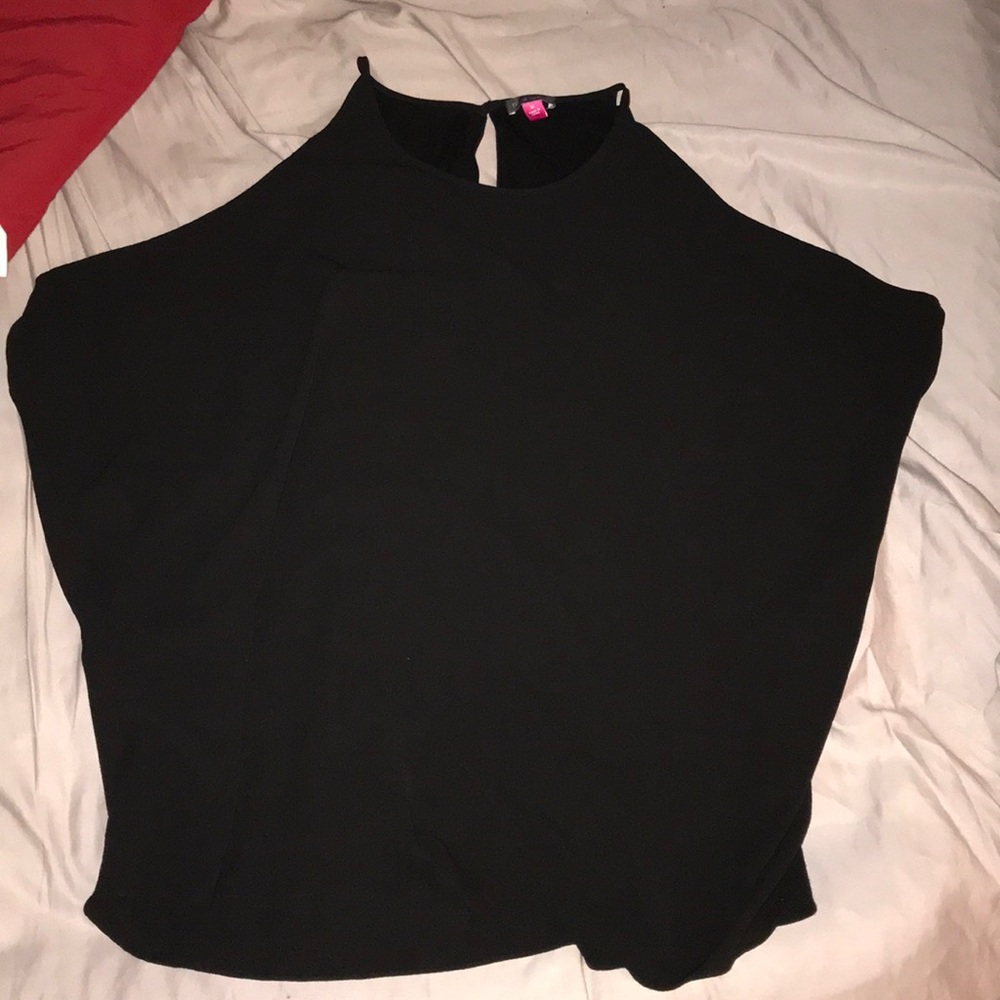 Vince Camuto top